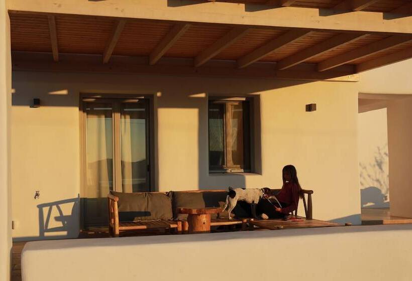 فندق Anapnoe Resort By Paroskite