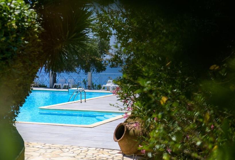 ホテル Costa Avithos