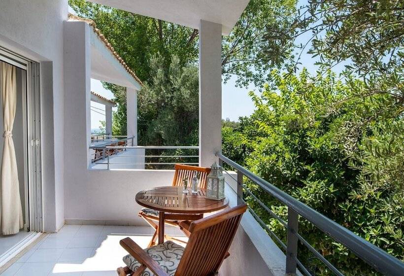 ホテル Costa Avithos