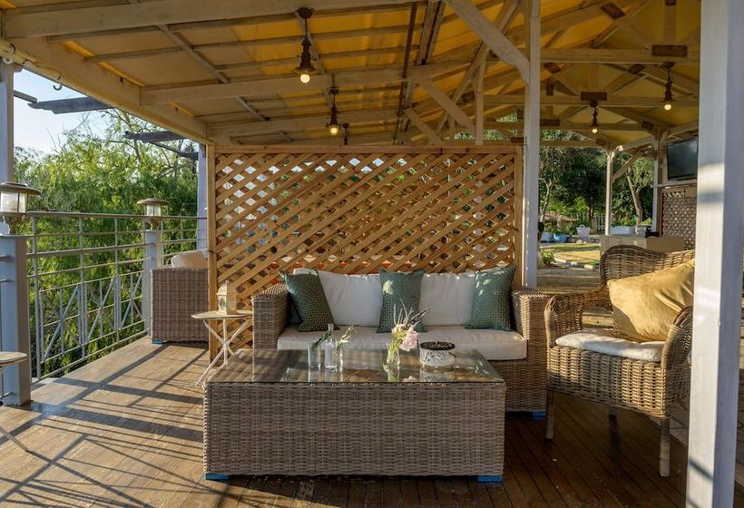 ホテル Costa Avithos