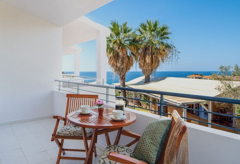 ホテル Costa Avithos