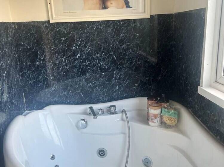 فندق Bridie Rose   Hot Tub Extra Charge Exotic Animals