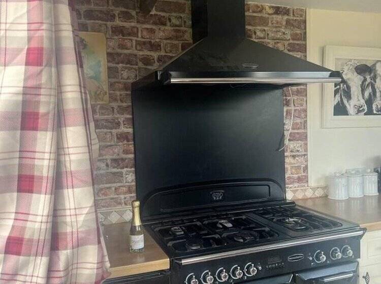 فندق Bridie Rose   Hot Tub Extra Charge Exotic Animals