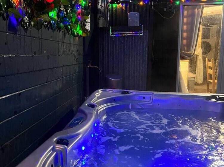 فندق Bridie Rose   Hot Tub Extra Charge Exotic Animals