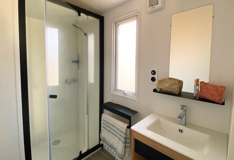 فندق Camping Rives Du Lac De Sainte Croix