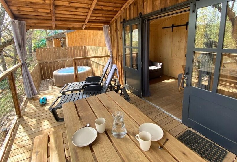 فندق Camping Rives Du Lac De Sainte Croix