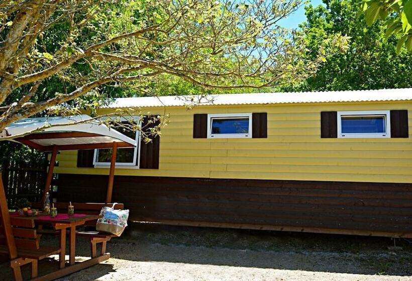 فندق Camping Rives Du Lac De Sainte Croix