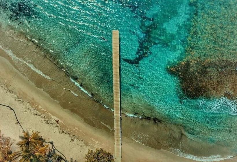 Hotelli Cayena Del Mar Private Boutique Resort