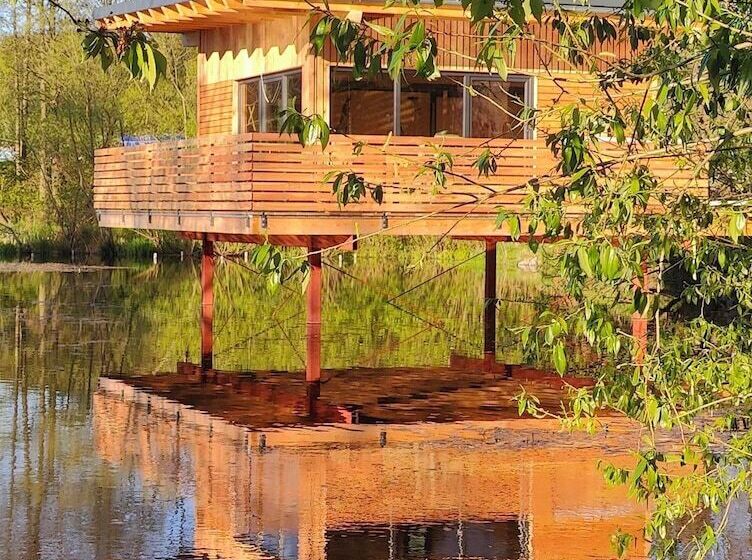 בית מלון כפרי Denkmalgeschütztes Rittergut Hexenburg