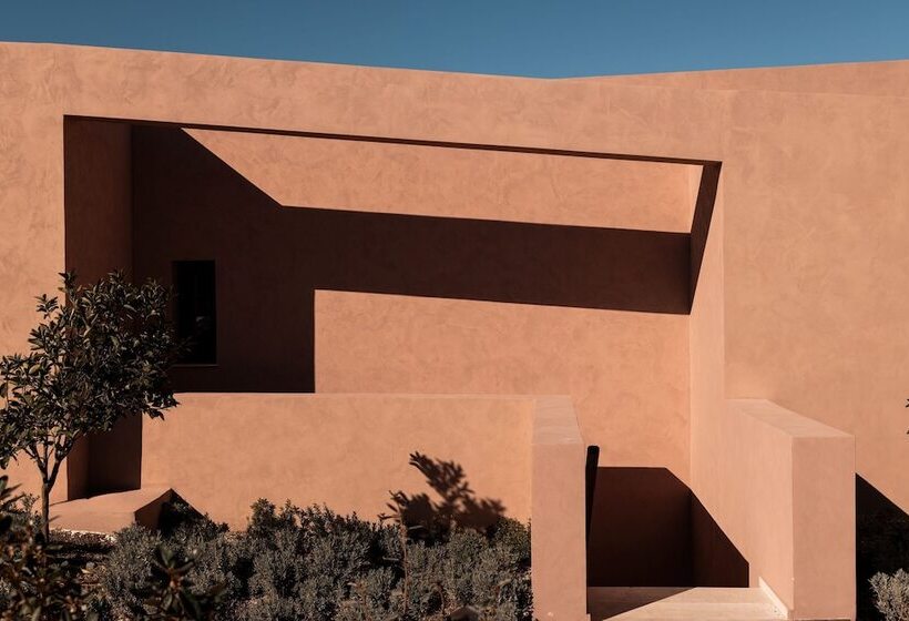 هتل Domes Novos Santorini, Autograph Collection