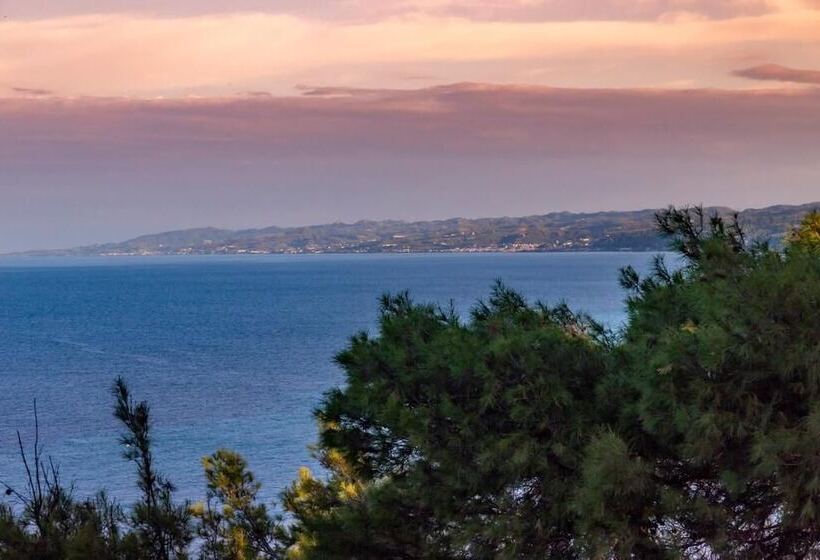 בית מלון כפרי Evripidis