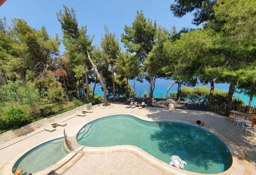 בית מלון כפרי Evripidis