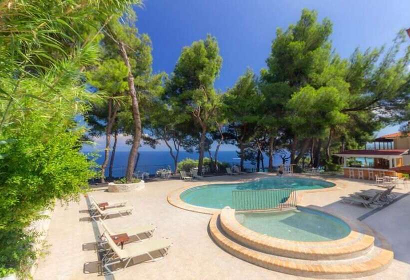 בית מלון כפרי Evripidis