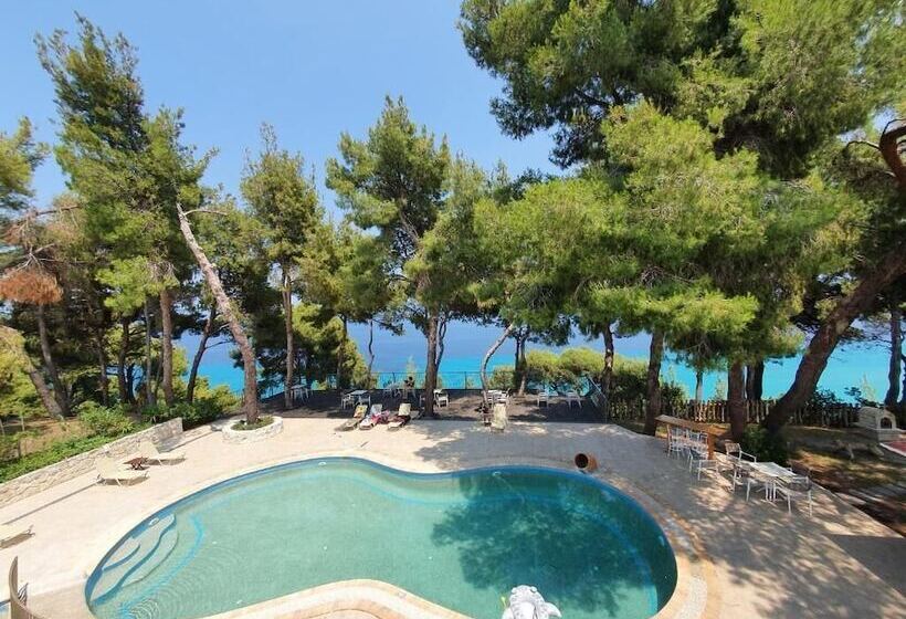 בית מלון כפרי Evripidis