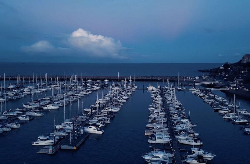 فندق Flybridge Views Yacht Stay