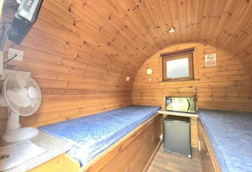فندق Blackwater Glamping Pods