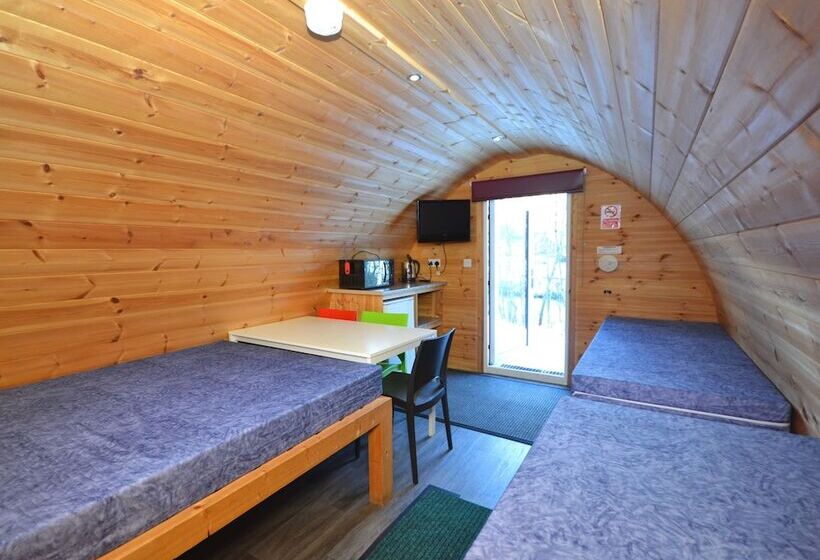 فندق Blackwater Glamping Pods