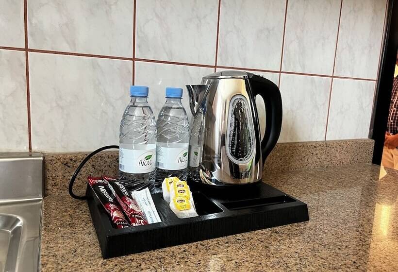 酒店 Golden Comfort