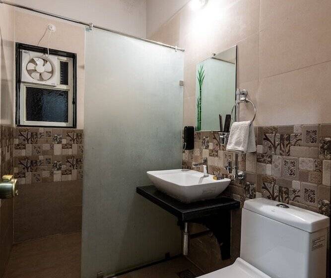 בית מלון כפרי Goldmark Resort Churna In Satpura National Park