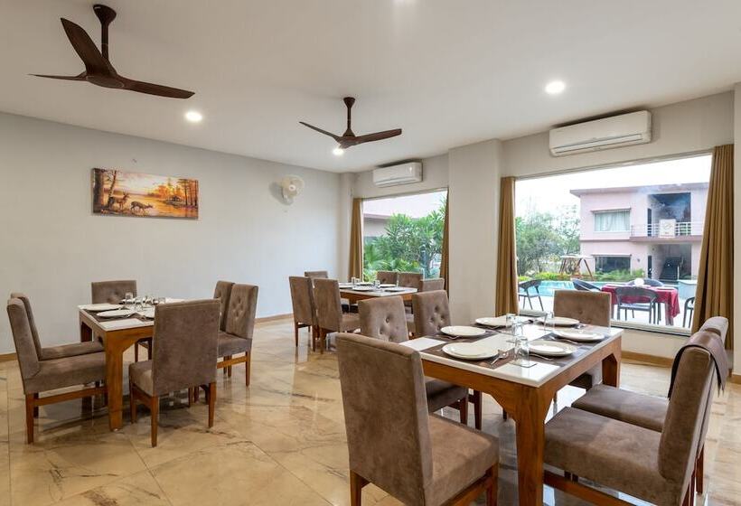 בית מלון כפרי Goldmark Resort Churna In Satpura National Park