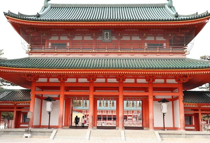 בית מלון כפרי Ibis Styles Kyoto Shijo