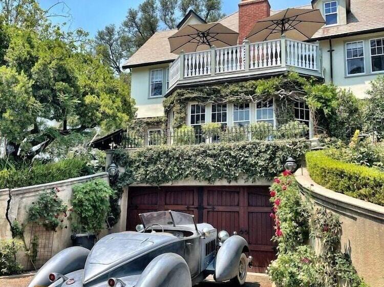 בית מלון כפרי The Inn On Knowles Hill