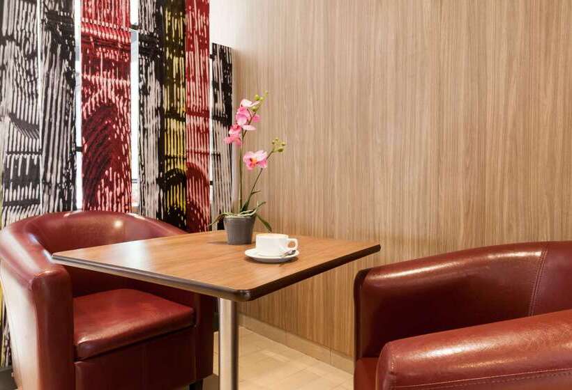 בית מלון כפרי Kyriad Rouen Sud   Oissel