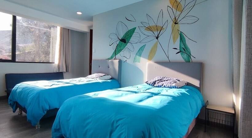 هتل La Casa De Las Flores