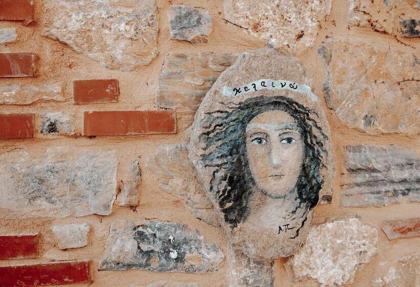 בית מלון כפרי Lithea Mountain Resort