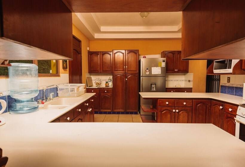 فندق Loli's Place