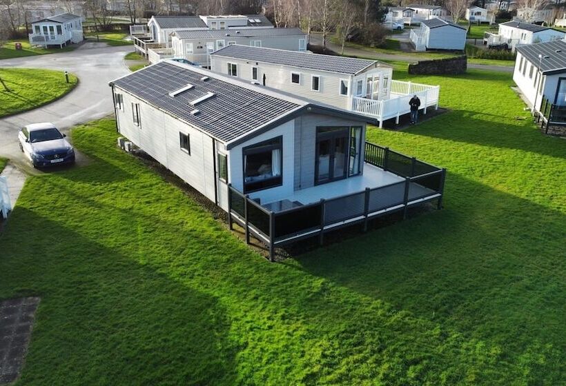 בית מלון כפרי Lovely 3 Bed Lodge Near Beautiful Cartmel