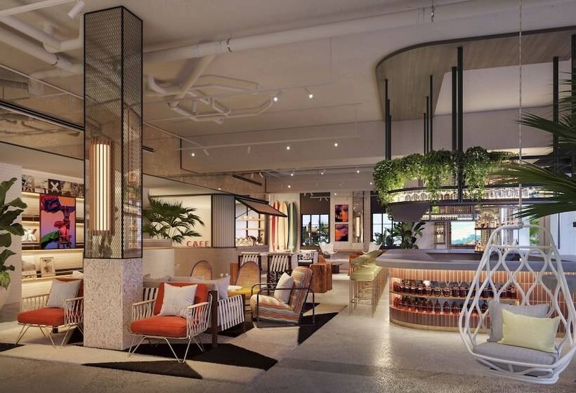 فندق Moxy St. Petersburg Downtown