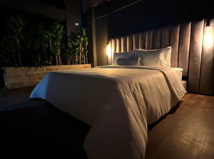 בית מלון כפרי Mystic Luxury Lofts