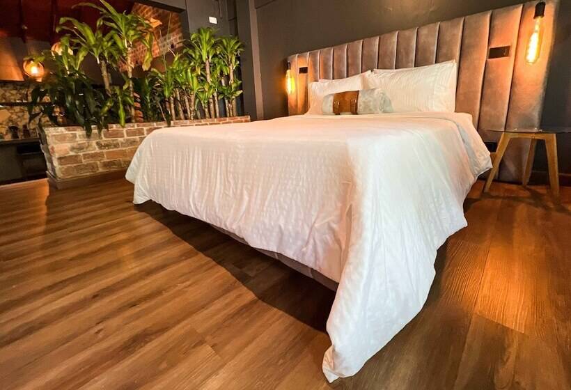 בית מלון כפרי Mystic Luxury Lofts