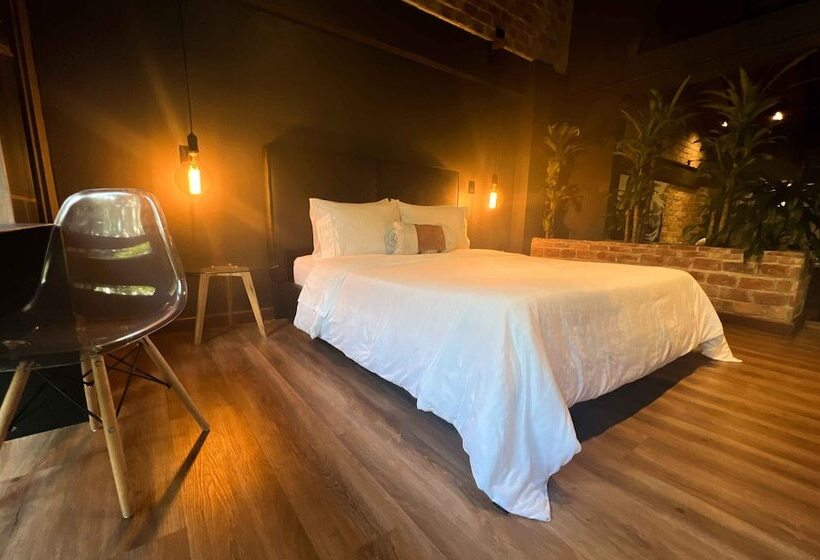 בית מלון כפרי Mystic Luxury Lofts