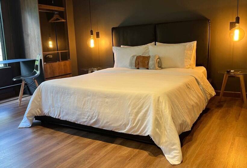 בית מלון כפרי Mystic Luxury Lofts