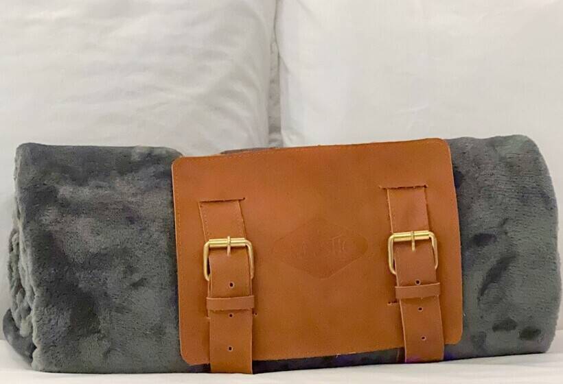 בית מלון כפרי Mystic Luxury Lofts