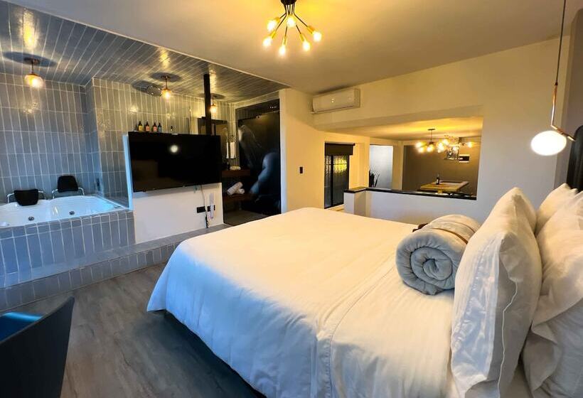 בית מלון כפרי Mystic Luxury Lofts