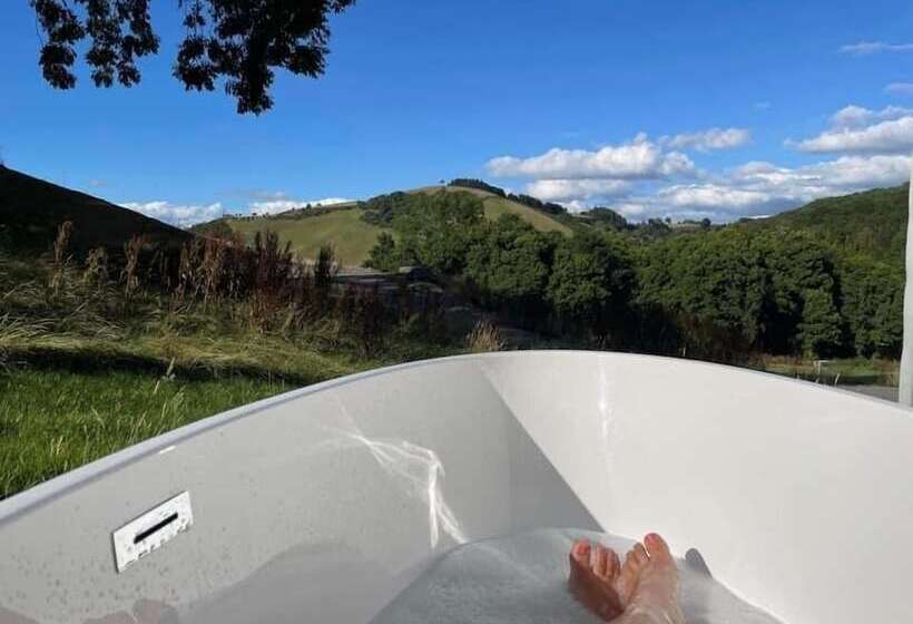 酒店 Remarkable 2 Bed Safari Lodge In Llanidloes