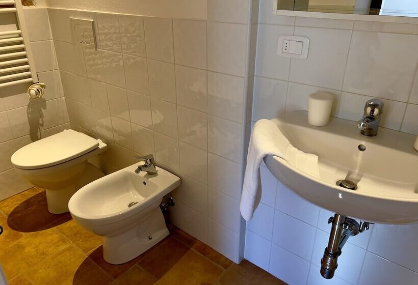 فندق ريفى Carpine Agriturismo Bio In Maremma