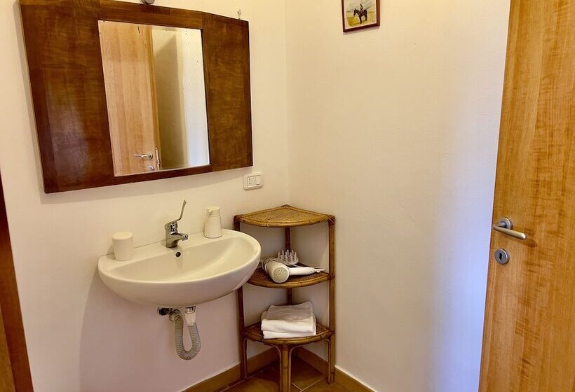 فندق ريفى Carpine Agriturismo Bio In Maremma