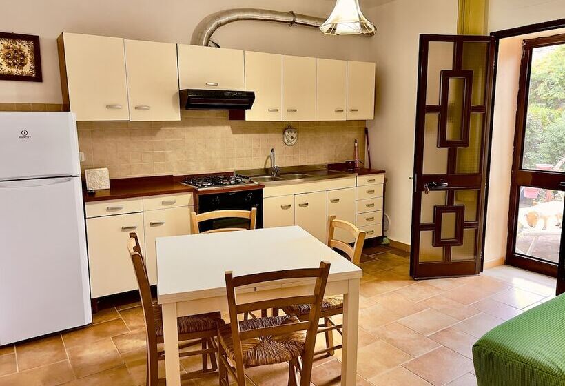 فندق ريفى Carpine Agriturismo Bio In Maremma