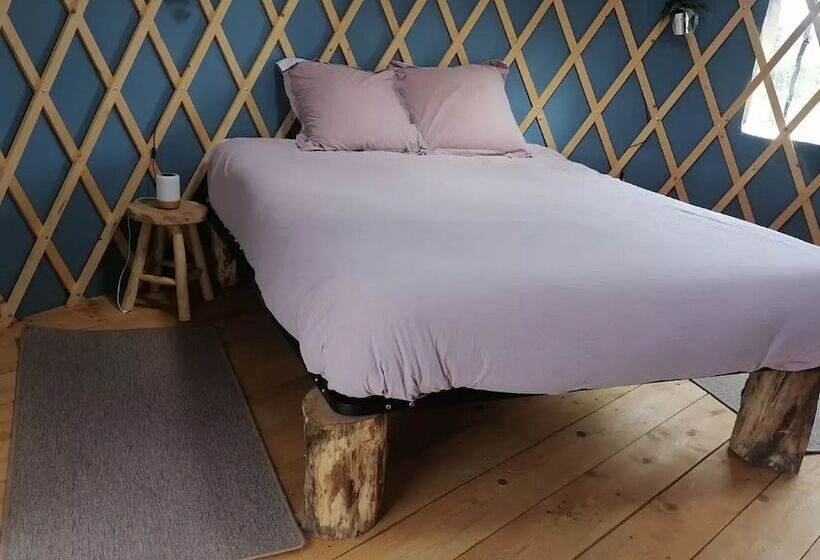 בית מלון כפרי Ferme Du Caroire