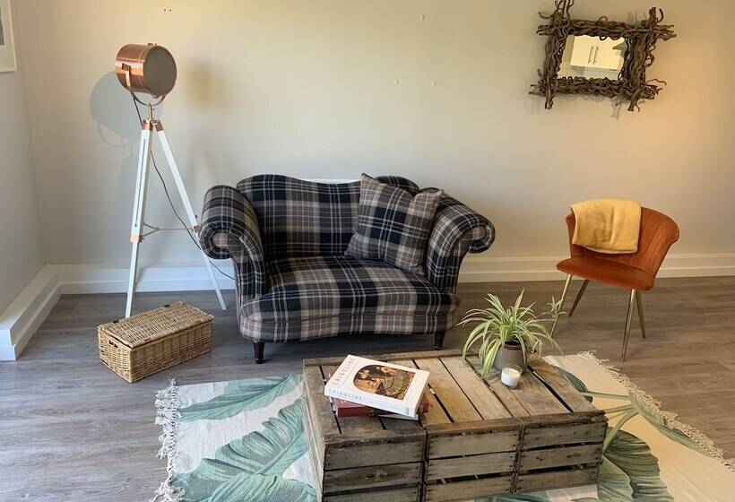 Сельский отель Inviting 1 Bed Apartment In Hitchin