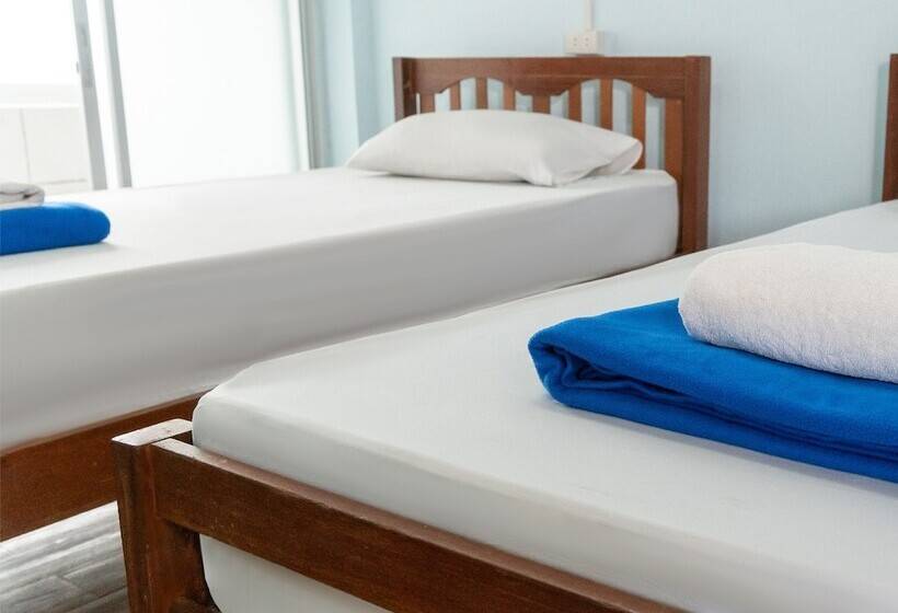 בית מלון כפרי Slumber Party Hikaduwa