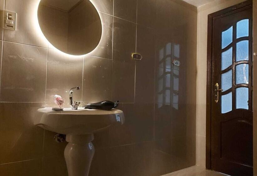 בית מלון כפרי Sphinx Safari