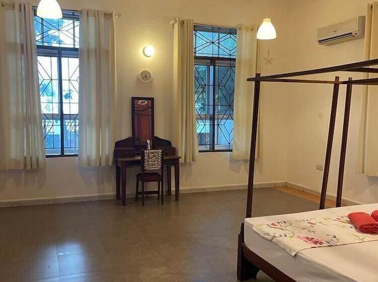 فندق Sunrise Beach Villa