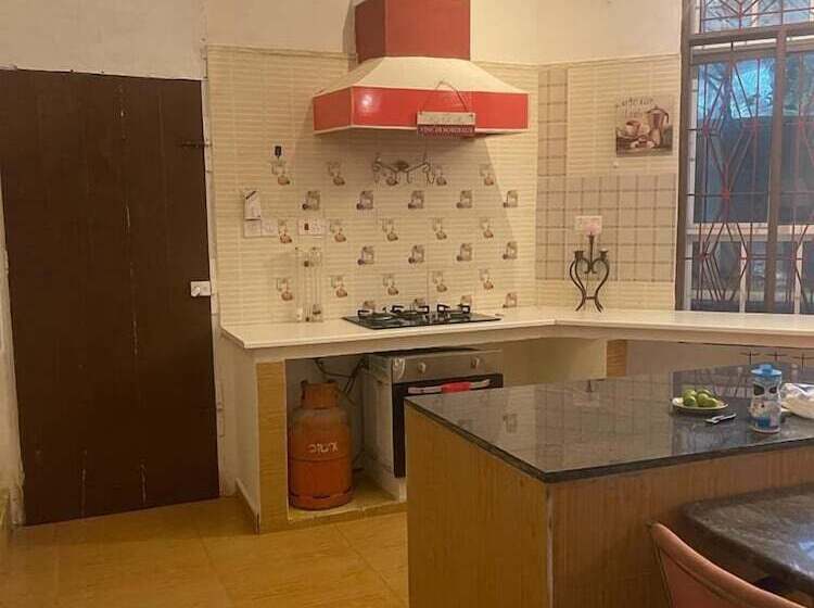 فندق Sunrise Beach Villa