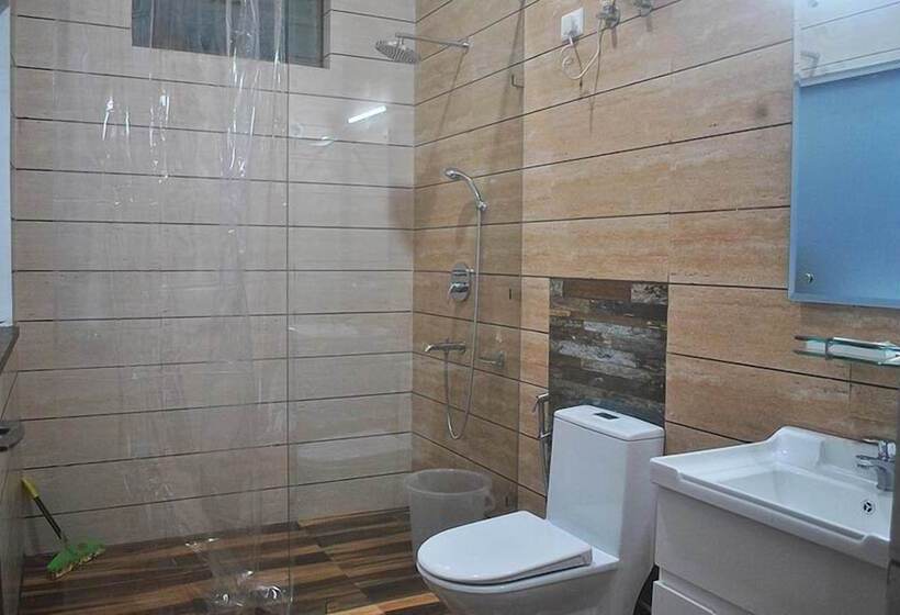 فندق Himalayan Off Trails