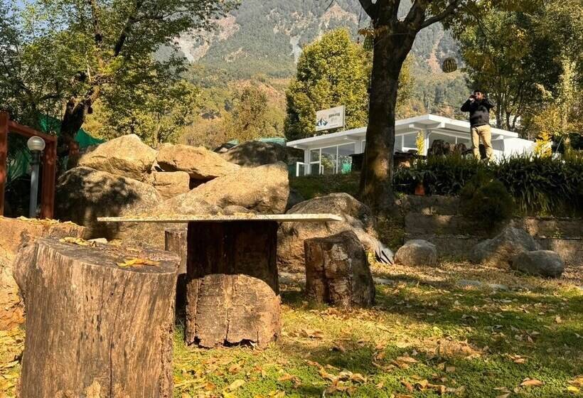 فندق Himalayan Off Trails